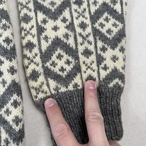 Vintage Unbranded Fair Isle Wool Knit Cardigan Women’s Medium Gray Beige Sweater - Picture 16 of 16